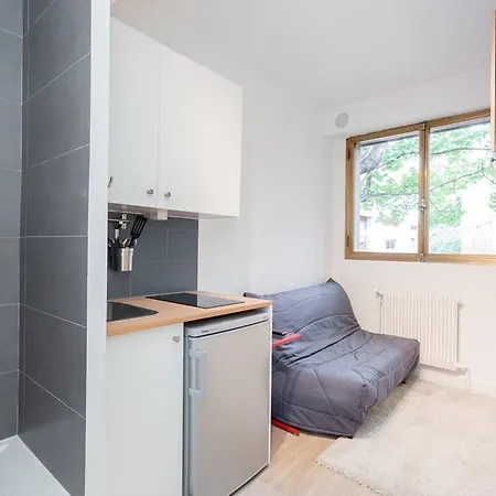 Studio Proche Tour Eiffel Apartment *